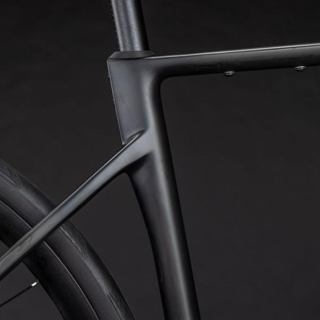 Cube Attain C:62 Race Blackline