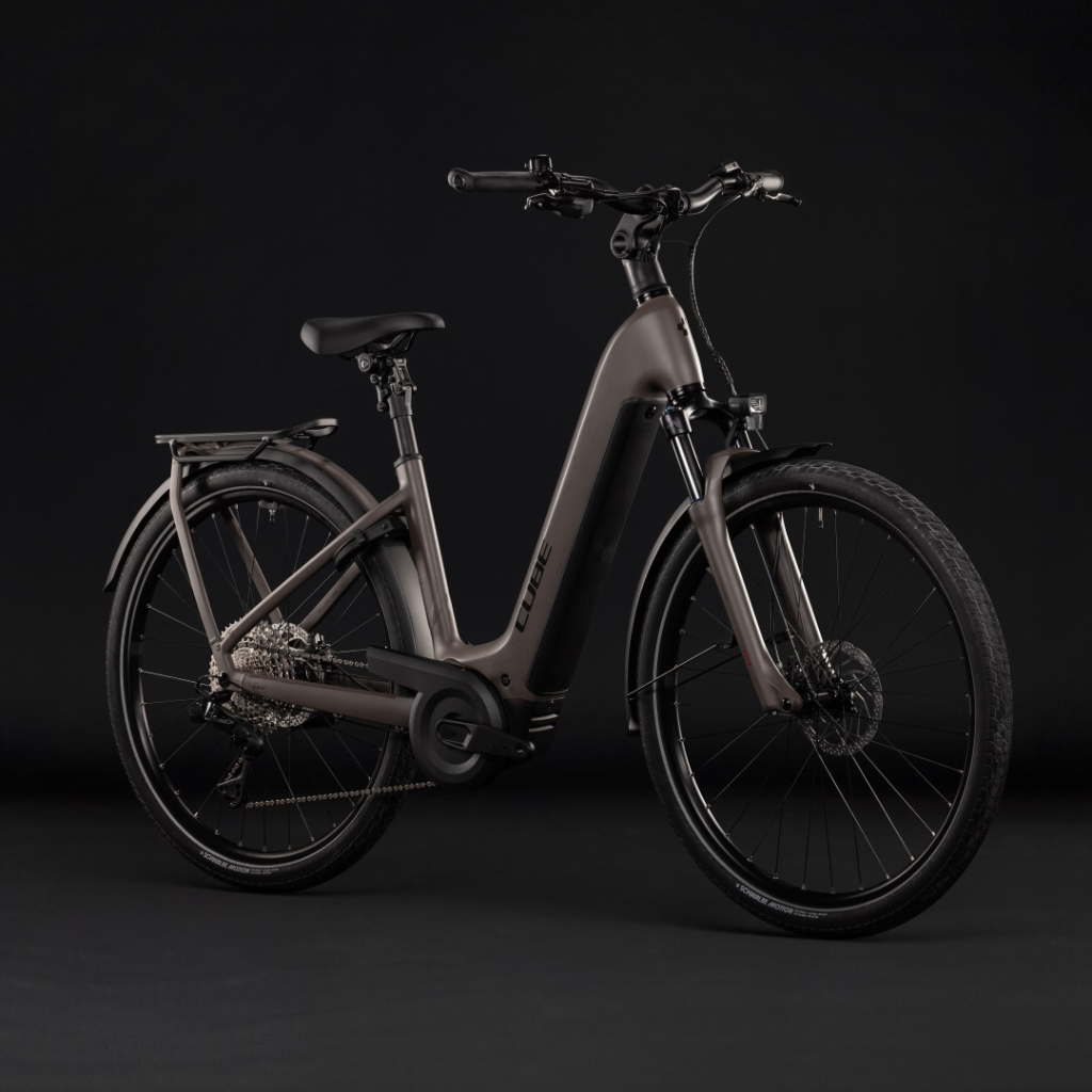 Cube Kathmandu Hybrid One 800